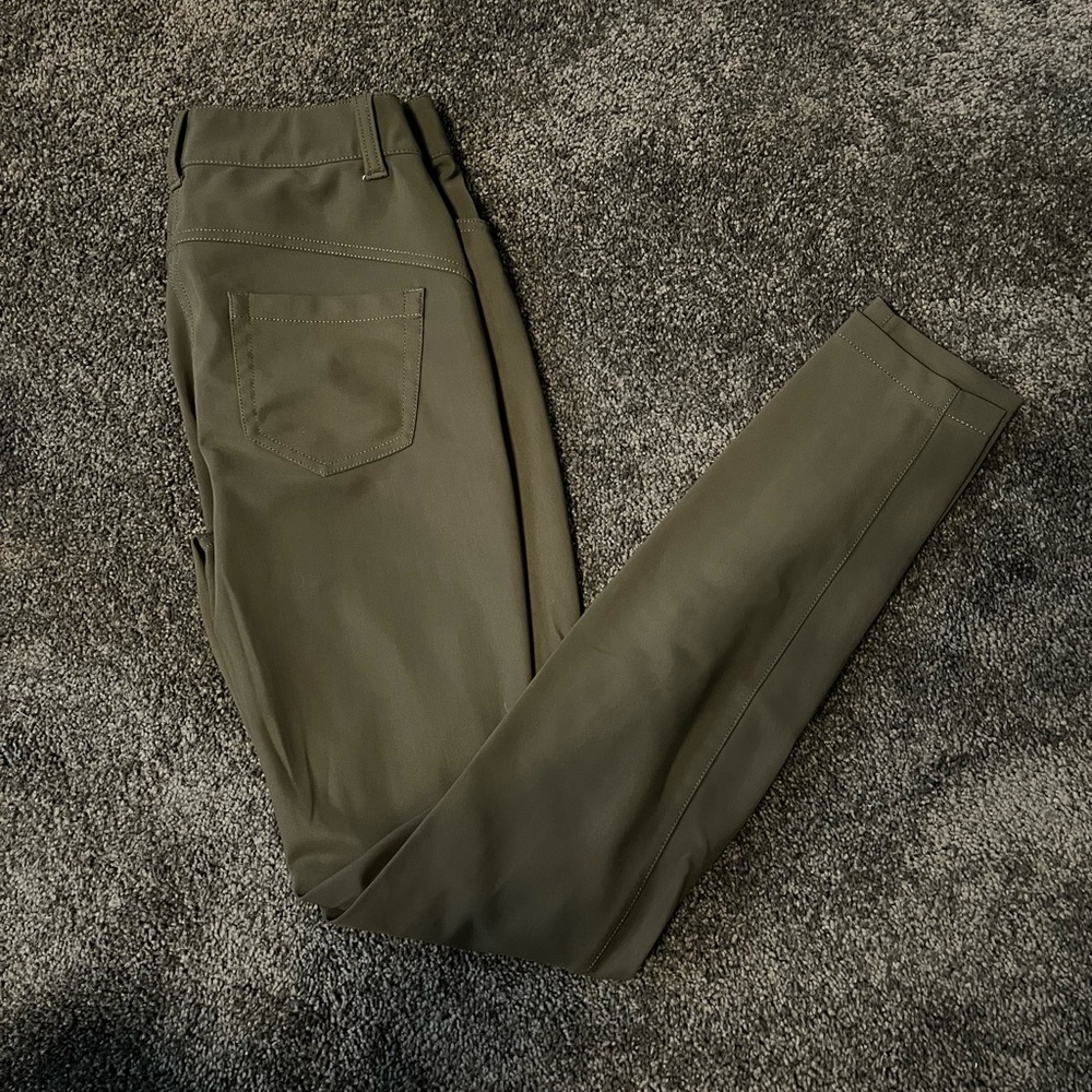 Lululemon 7 pocket pant (women’s)